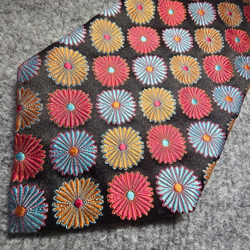 Altea Milano 7-Fold Silk Tie - Bold Floral Anemone Print - Made in Italy